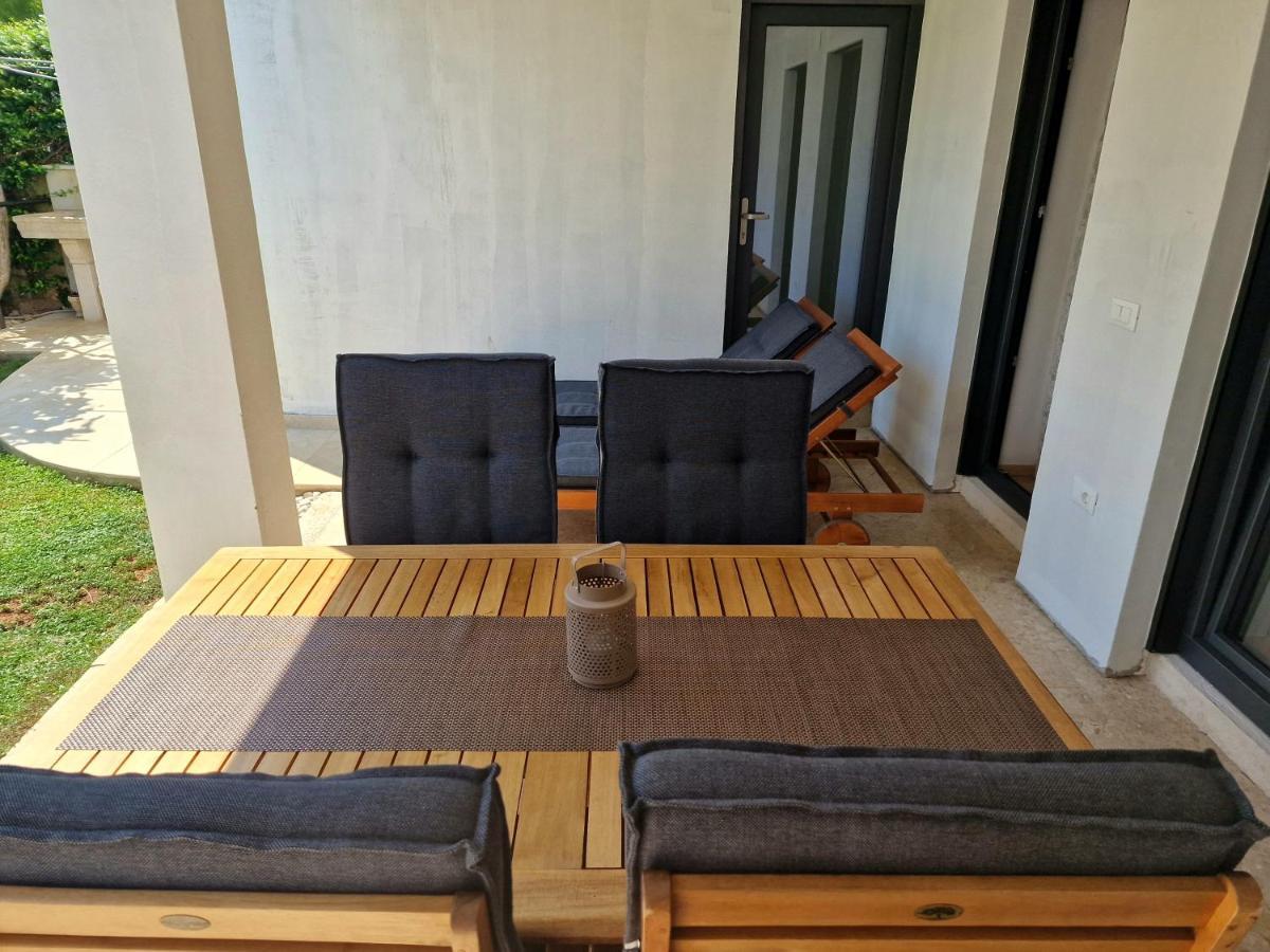 Apartments Cerin-Rovinj Exterior photo