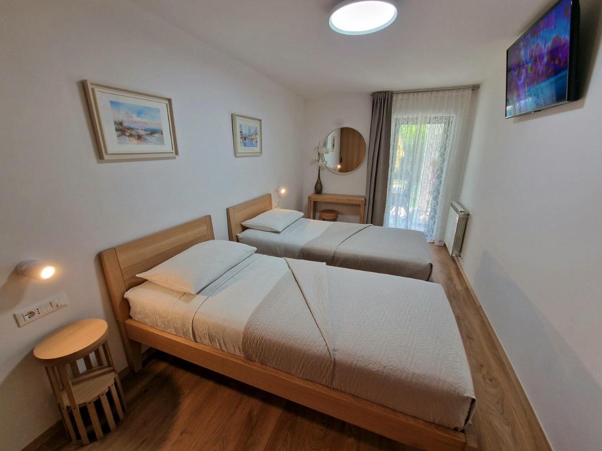 Apartments Cerin-Rovinj Exterior photo